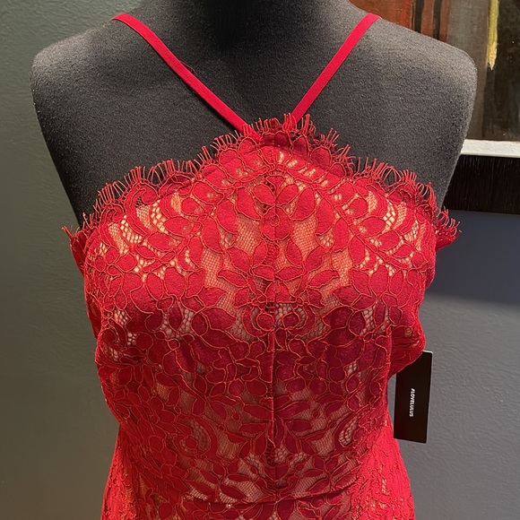 Lulus lined deep red lace fitted slip style halter midi. NWT. Size medium. - Picture 2 of 8